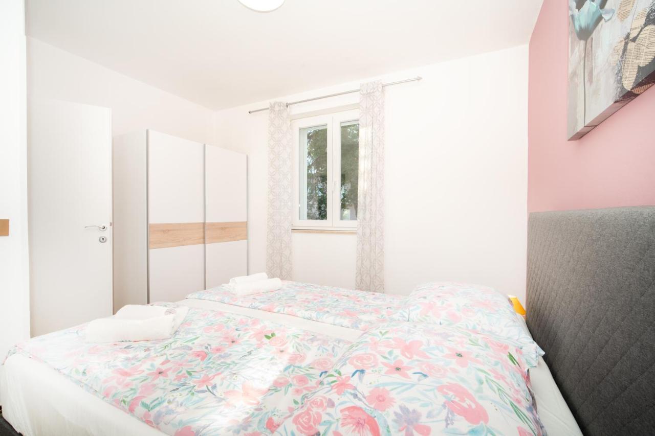 Apartments Oriana ราบัซ ภายนอก รูปภาพ