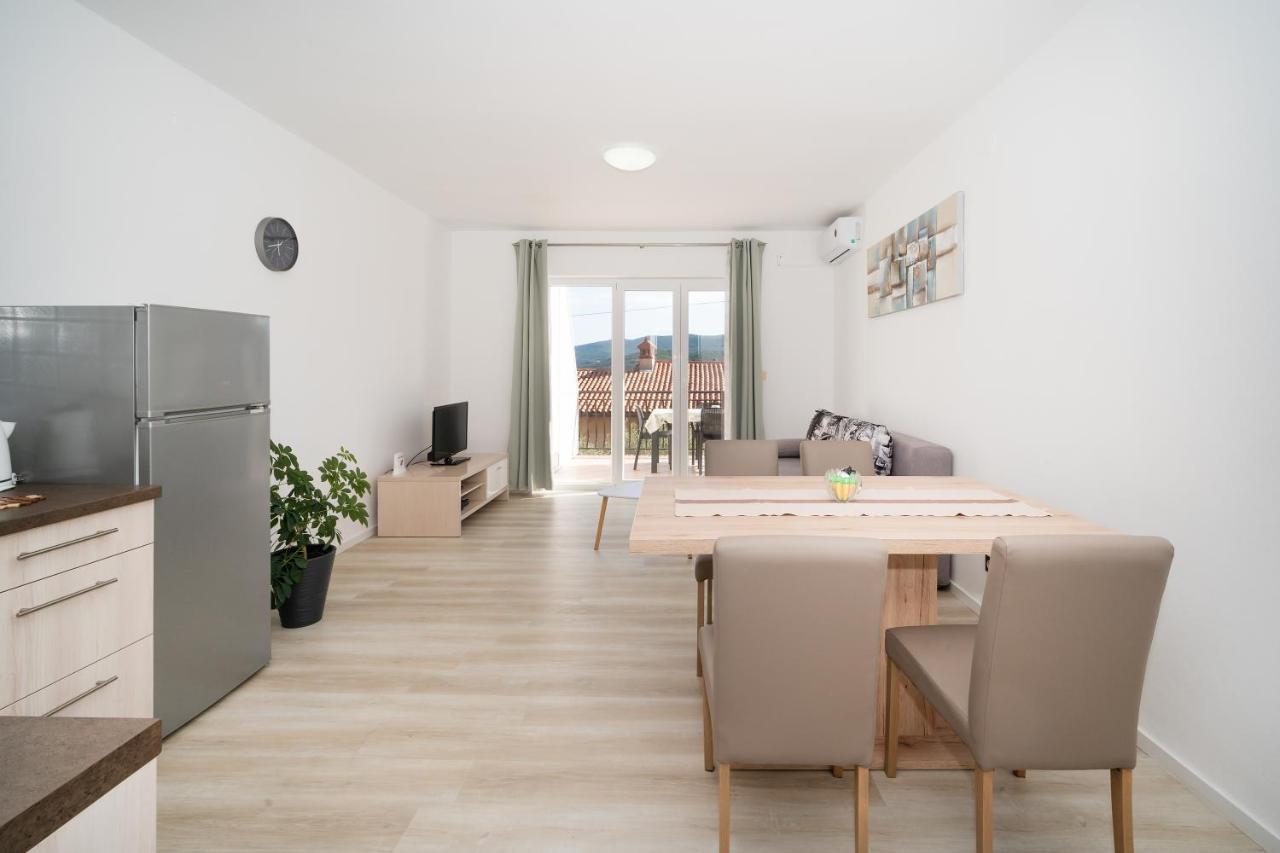 Apartments Oriana ราบัซ ภายนอก รูปภาพ